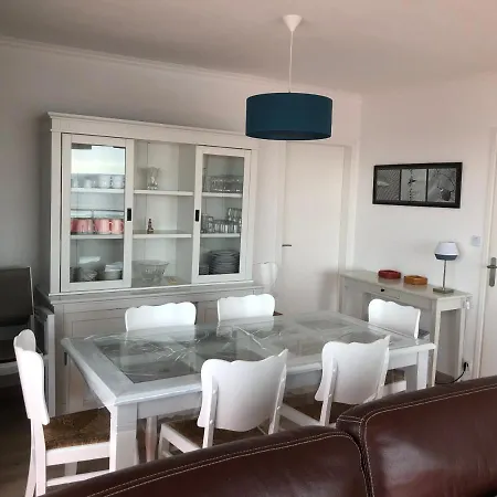 Les Balcons Rouges - Face Apartment *
