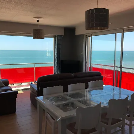 Appartement Les Balcons Rouges - Face Camiers